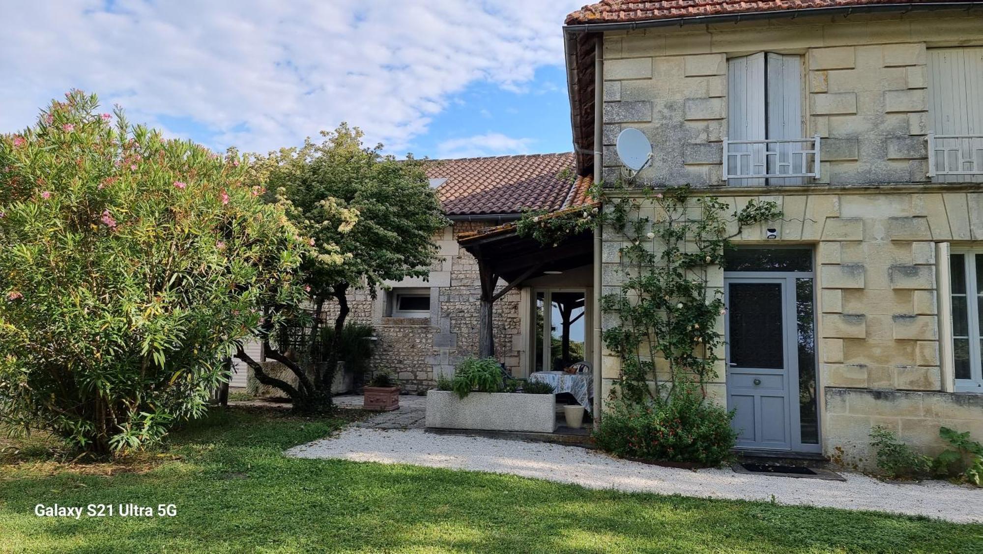 Logis De Pagnolet Vila Ozillac Exterior foto